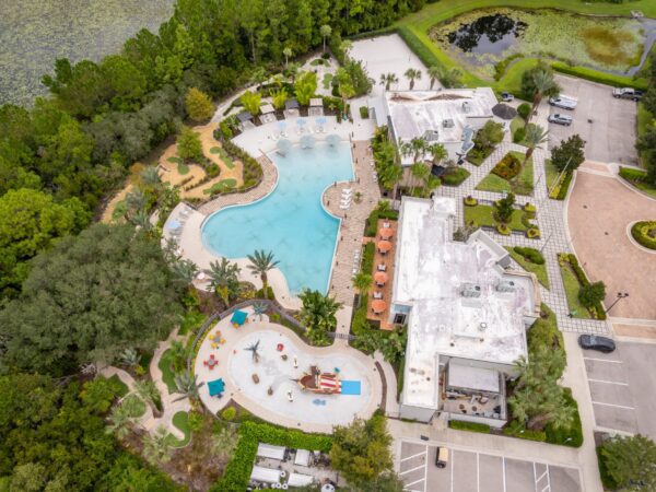 Family Getaway + Parks Nearby + Resort Amenities